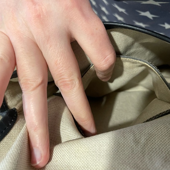 💎Authentic Gucci💎GG Monogram Crossbody Tote - Picture 11 of 12